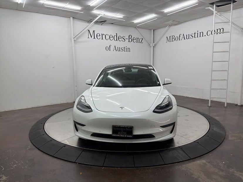 2022 Tesla Model 3 - Image 2