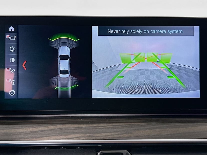 2018 BMW 5 Series - Image 14