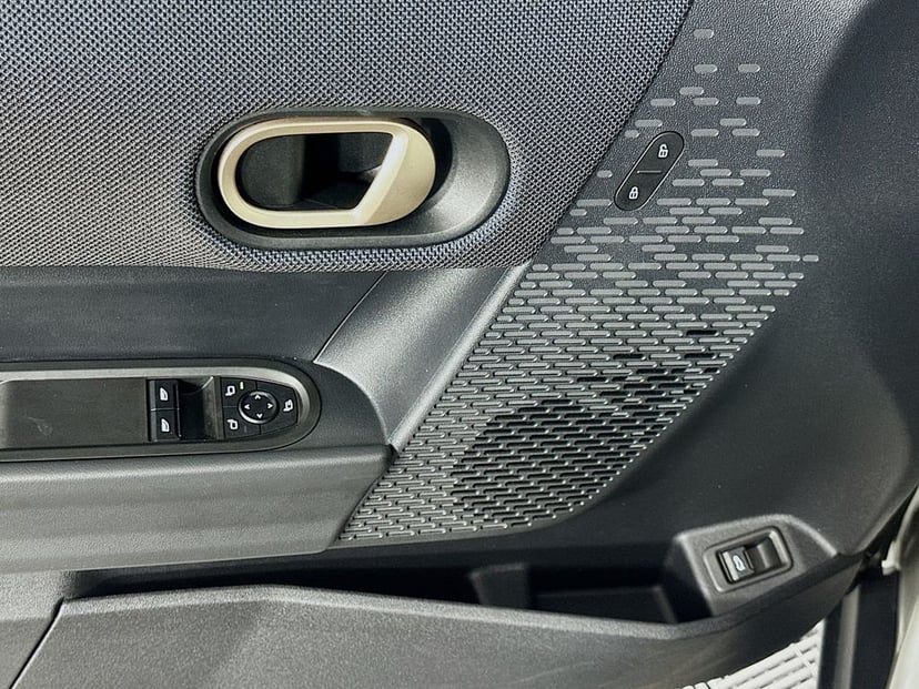 2025 MINI Cooper S - Image 17