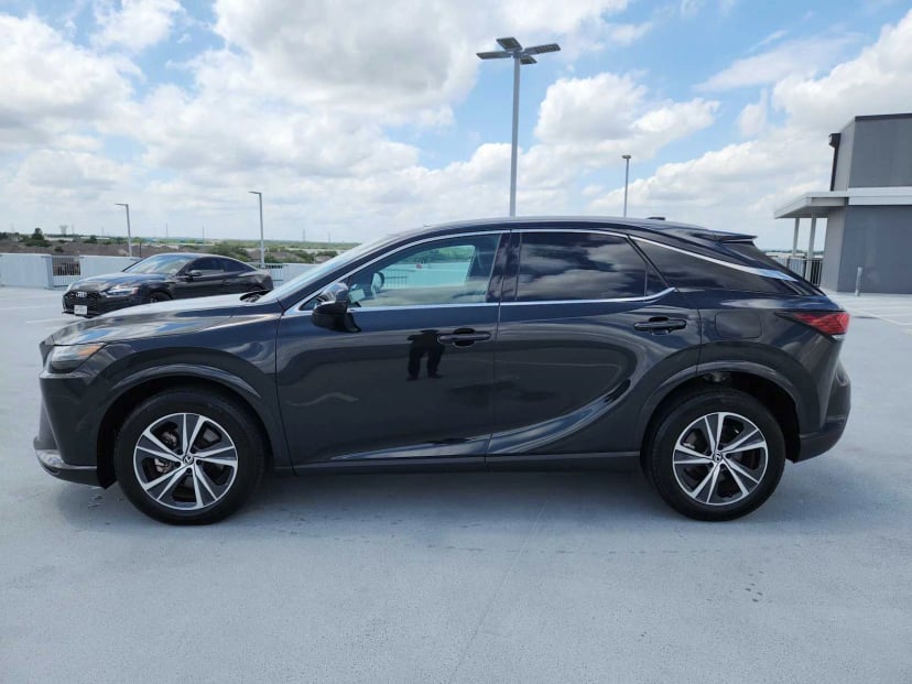 2023 Lexus RX 350 - Image 4