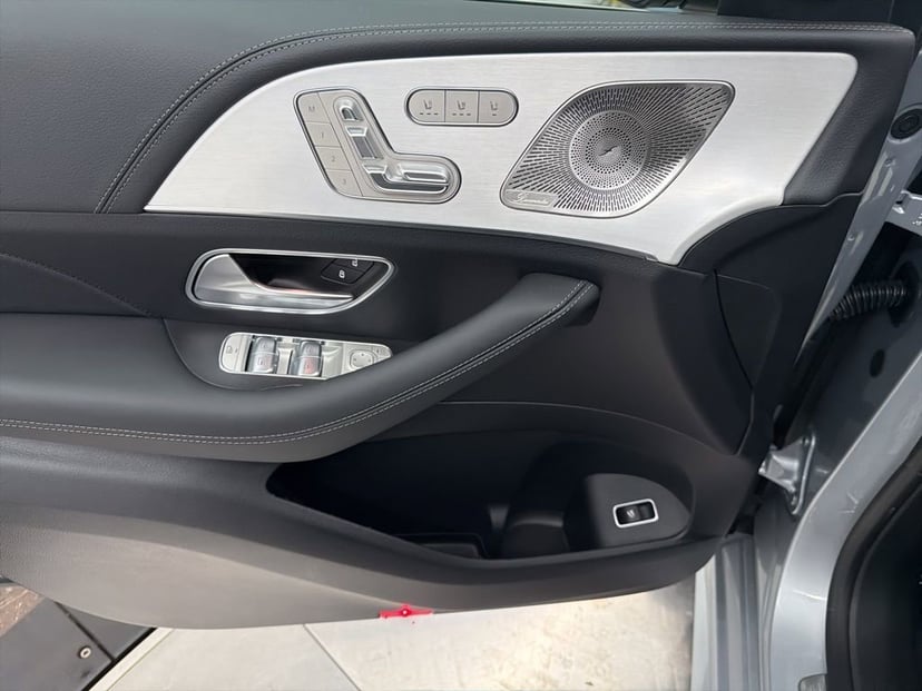 2026 Mercedes-Benz GLE - Image 53