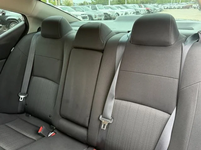 2022 Nissan Altima - Image 24