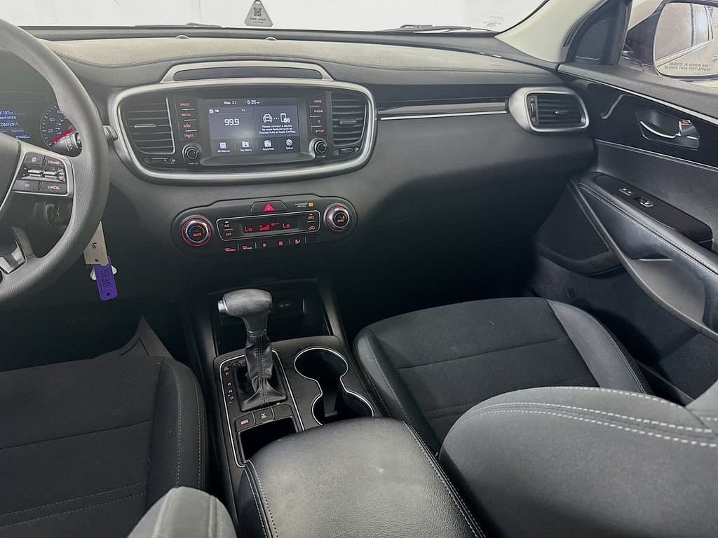 2019 KIA Sorento - Image 27