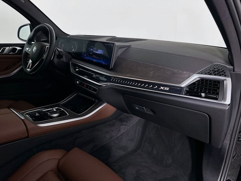 2024 BMW X5 - Image 30