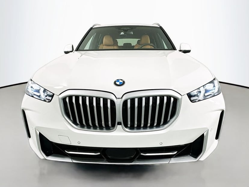 2024 BMW X5 - Image 2