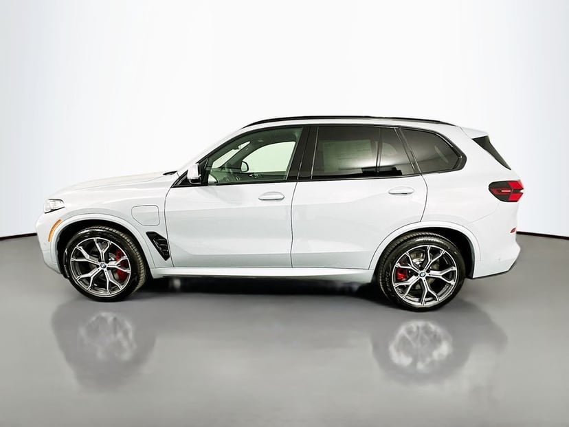 2026 BMW X5 - Image 8