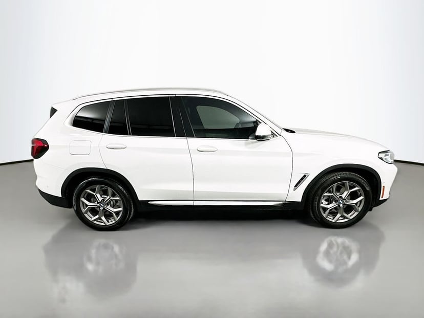 2023 BMW X3 - Image 3