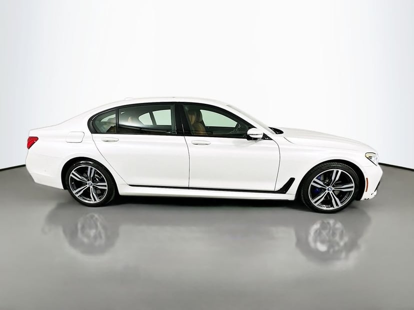 2019 BMW 7 Series - Image 3