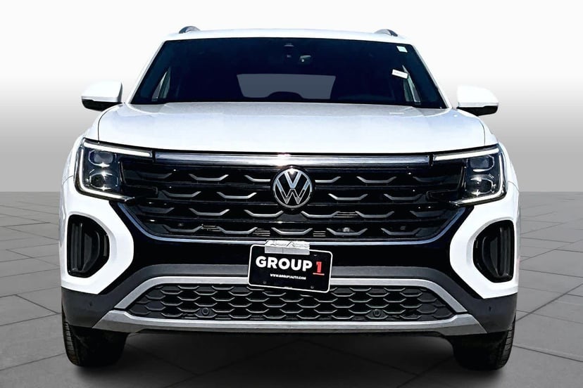 2024 Volkswagen Atlas Cross Sport - Image 4