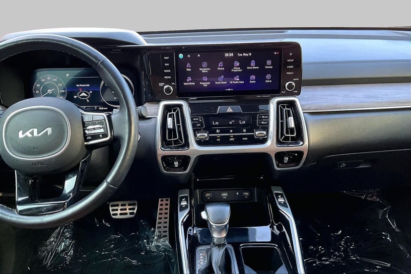2022 Kia Sorento - Image 7
