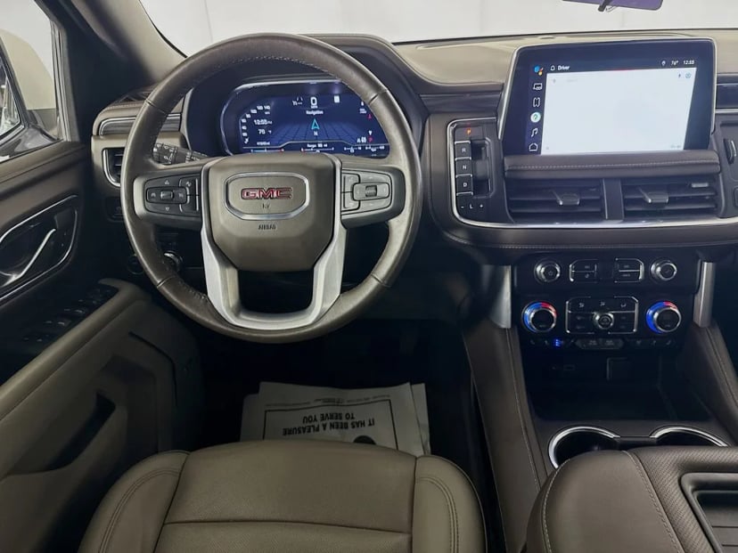 2022 GMC Yukon - Image 27