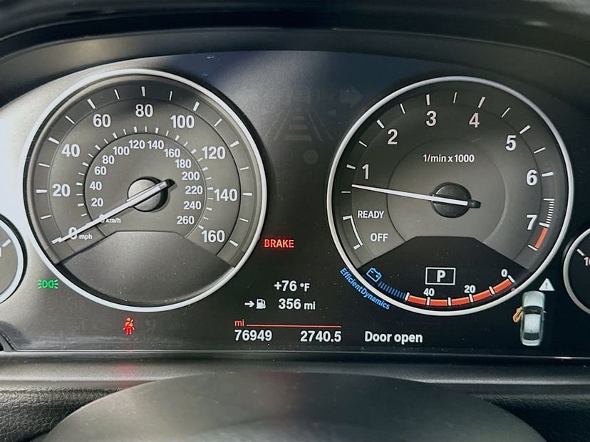 2016 BMW 3 Series - Image 12