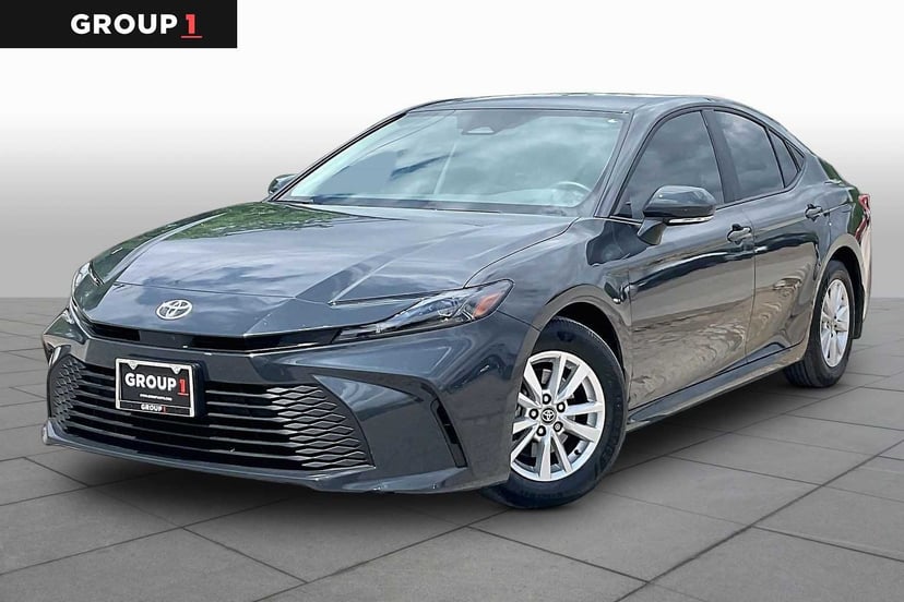 2026 Toyota Camry - Image 2