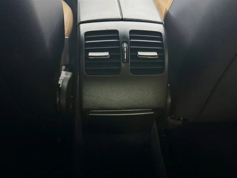 2014 Mercedes-Benz E-Class - Image 27