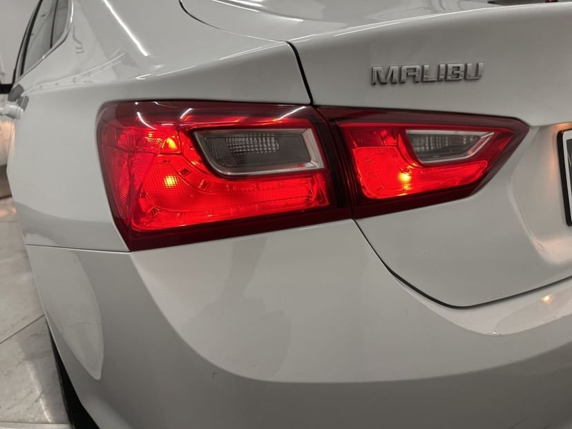 2023 Chevrolet Malibu - Image 25