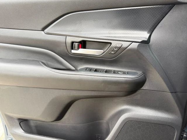 2025 Toyota Grand Highlander Hybrid - Image 55