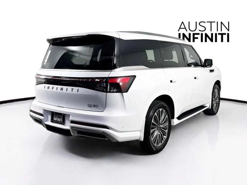 2026 INFINITI QX80 - Image 7
