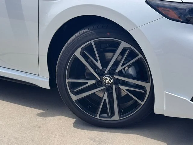 2026 Toyota Camry - Image 2