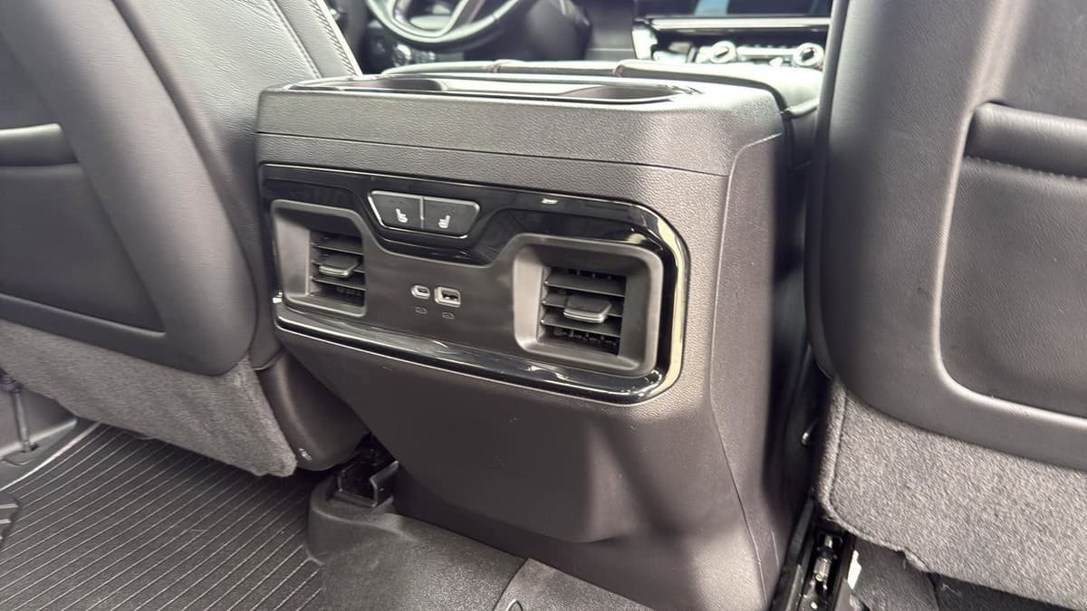 2024 GMC Sierra 1500 - Image 28