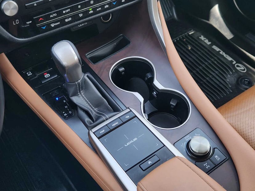 2022 Lexus RX 350 - Image 20