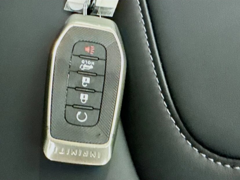 2026 INFINITI QX80 - Image 40
