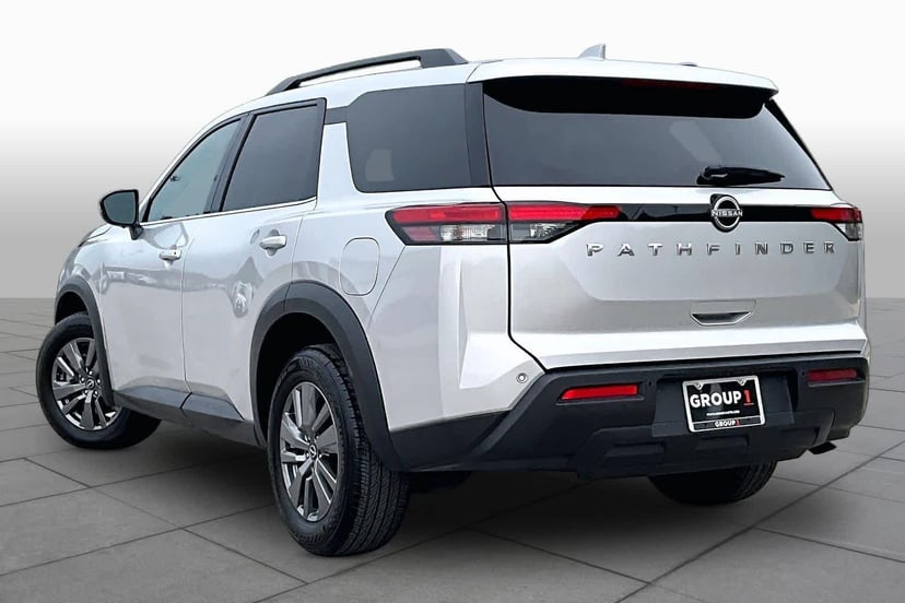 2025 Nissan Pathfinder - Image 12