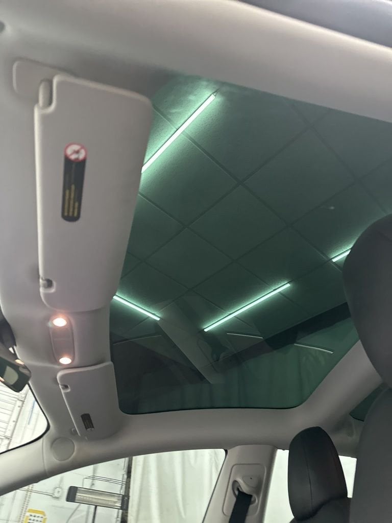 2019 Tesla Model 3 - Image 15