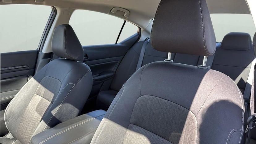 2024 Nissan Altima - Image 10