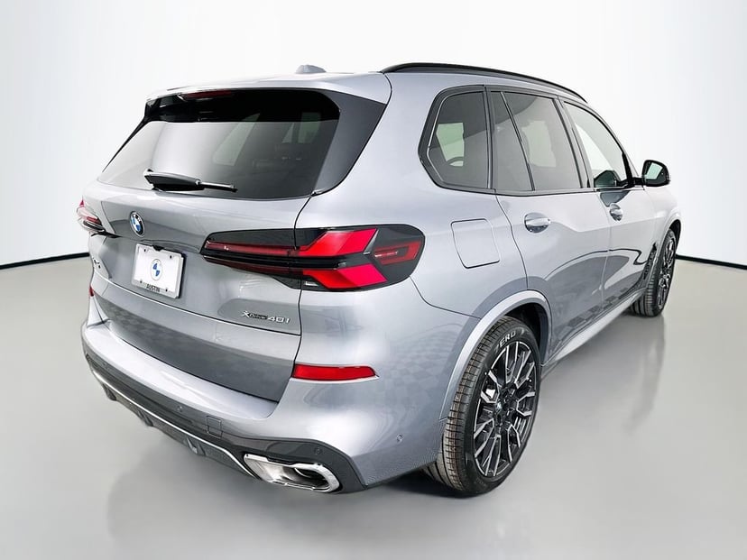 2026 BMW X5 - Image 5