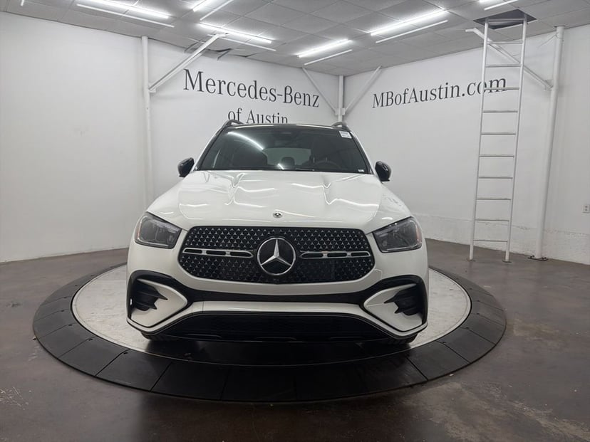 2026 Mercedes-Benz GLE - Image 2