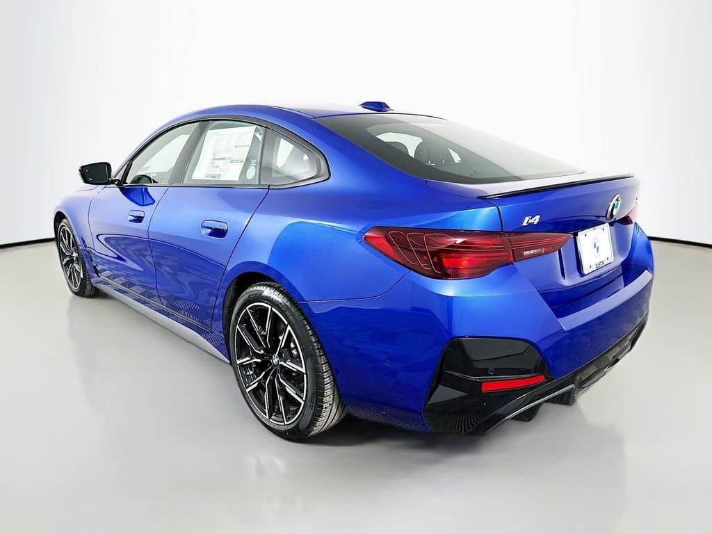 2026 BMW i4 - Image 7