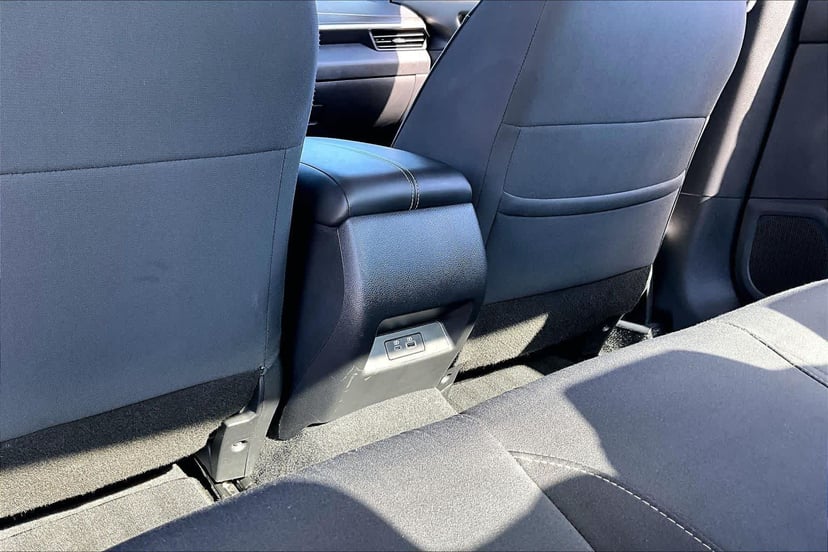 2025 Nissan Altima - Image 34