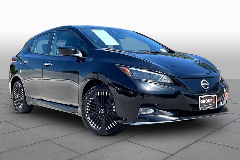 2025 Nissan LEAF - Image 1