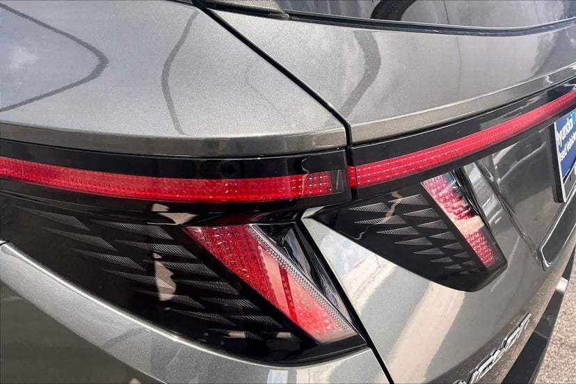2022 Hyundai Tucson - Image 28