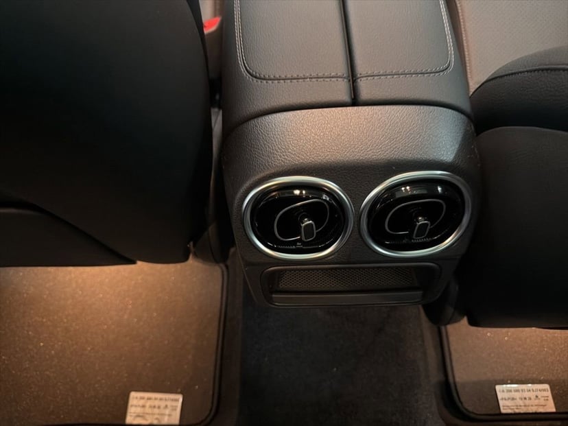 2026 Mercedes-Benz C-Class - Image 55