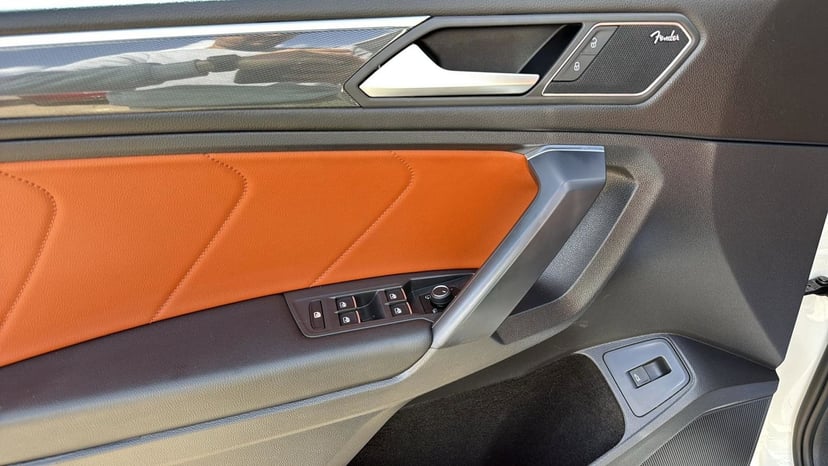 2021 Volkswagen Tiguan - Image 12