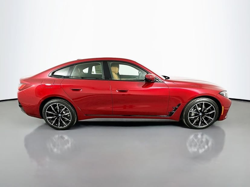 2026 BMW i4 - Image 3