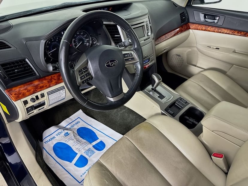 2012 Subaru Outback - Image 11