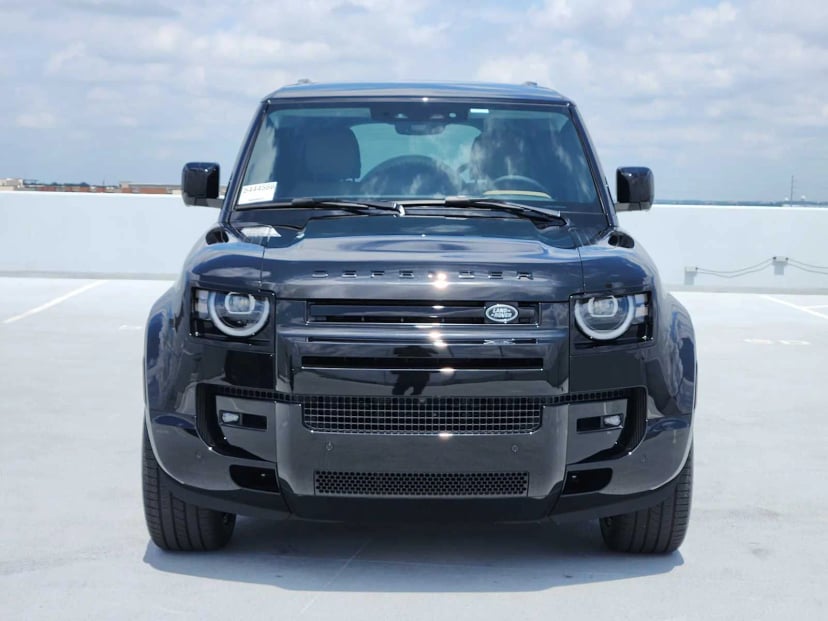 2026 LAND ROVER Defender 130 - Image 2