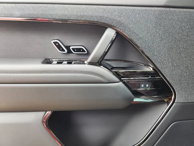 2025 Land Rover Range Rover Sport - Image 22