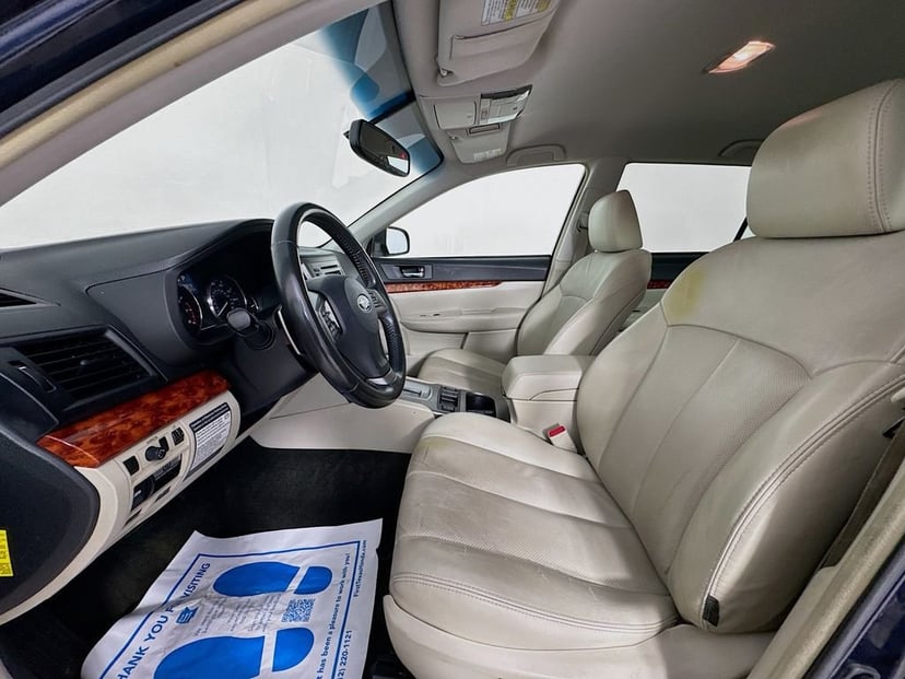2012 Subaru Outback - Image 25