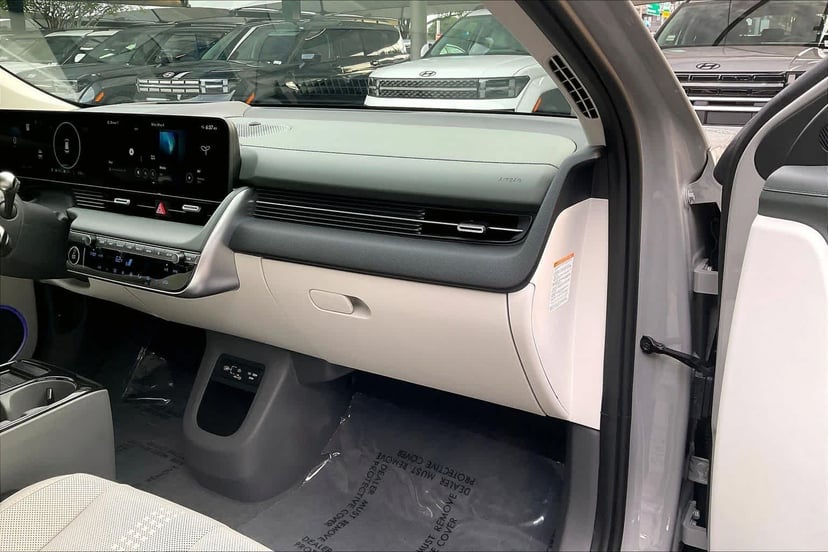 2026 Hyundai IONIQ 5 - Image 18
