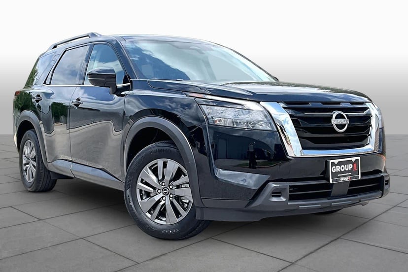 2025 Nissan Pathfinder - Image 3