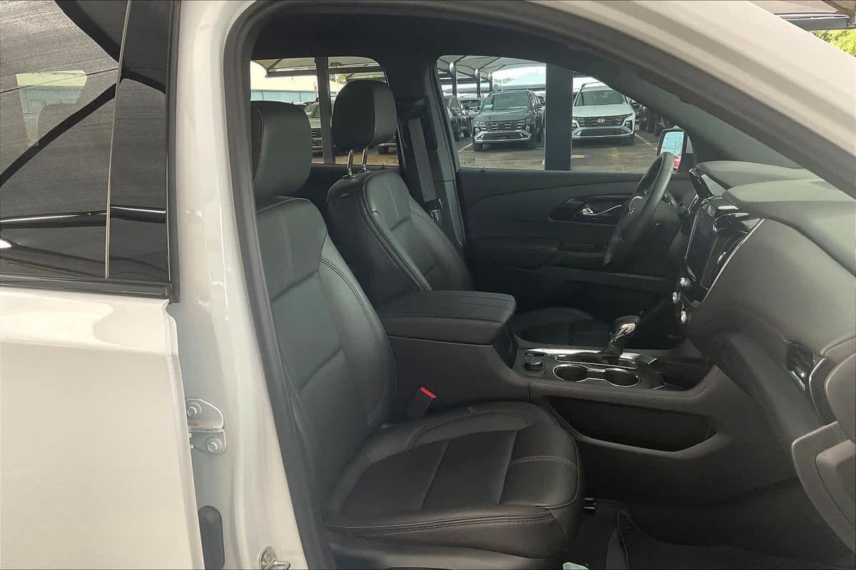 2023 Chevrolet Traverse - Image 9