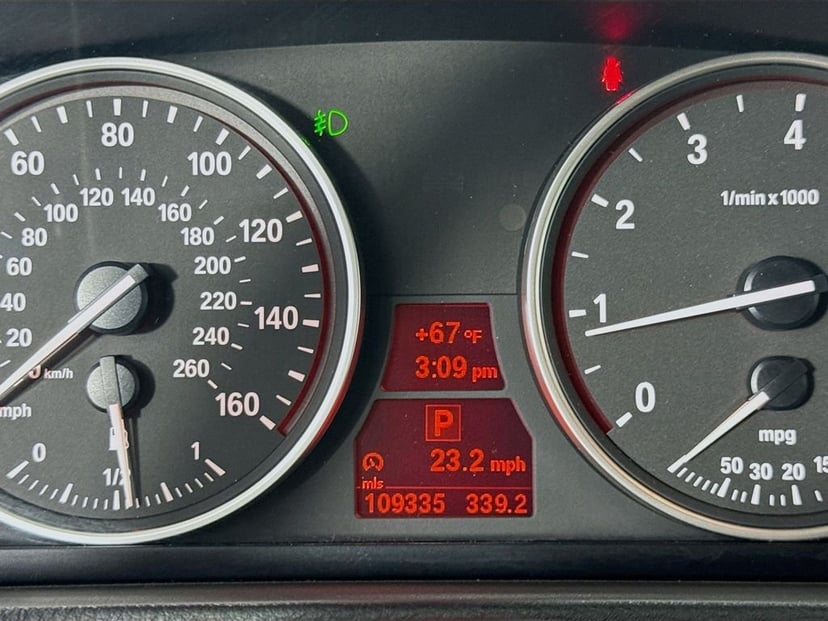 2010 BMW X5 - Image 16