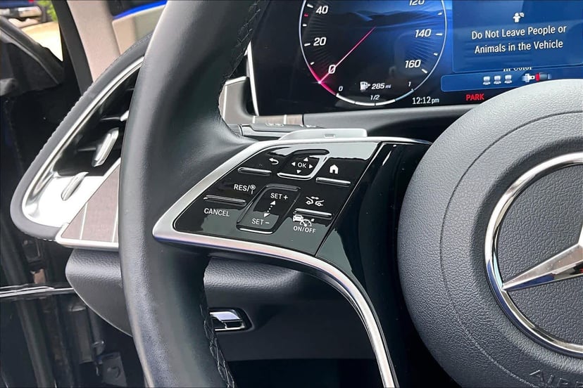 2025 Mercedes-Benz E 350 - Image 24