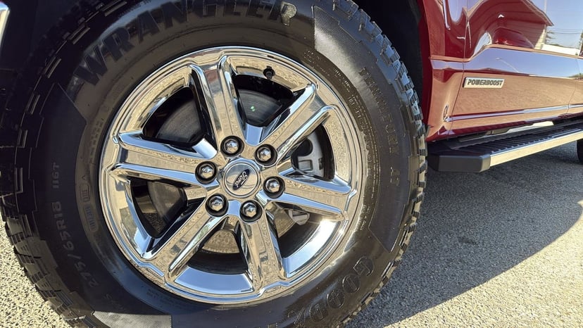 2025 Ford F-150 - Image 9