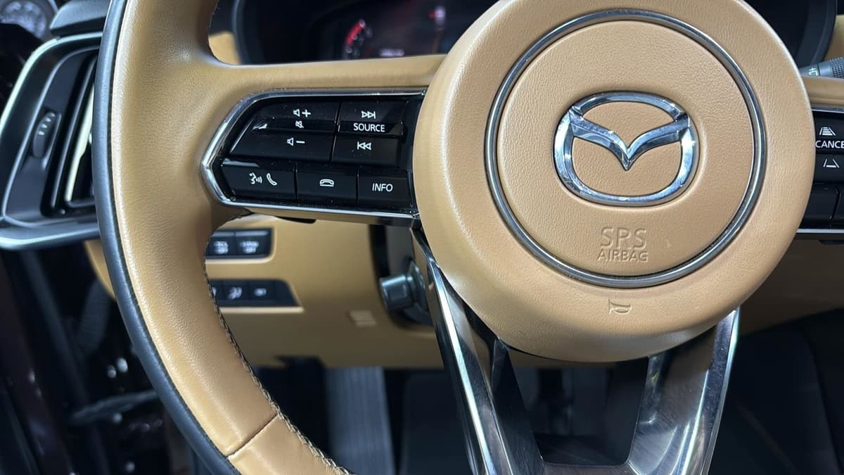 2024 Mazda CX-90 - Image 17