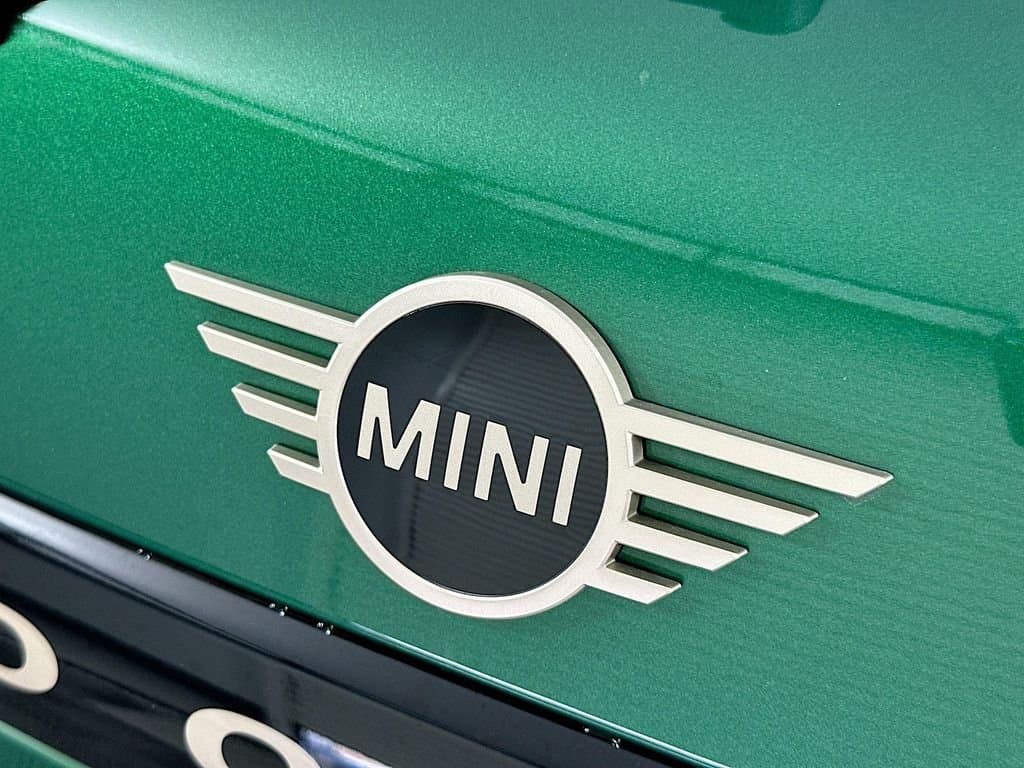 2025 MINI Cooper - Image 21