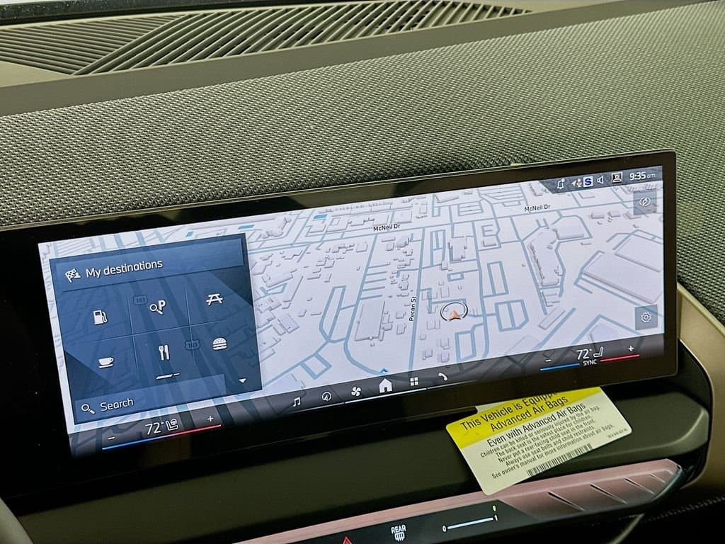 2025 BMW X3 - Image 12